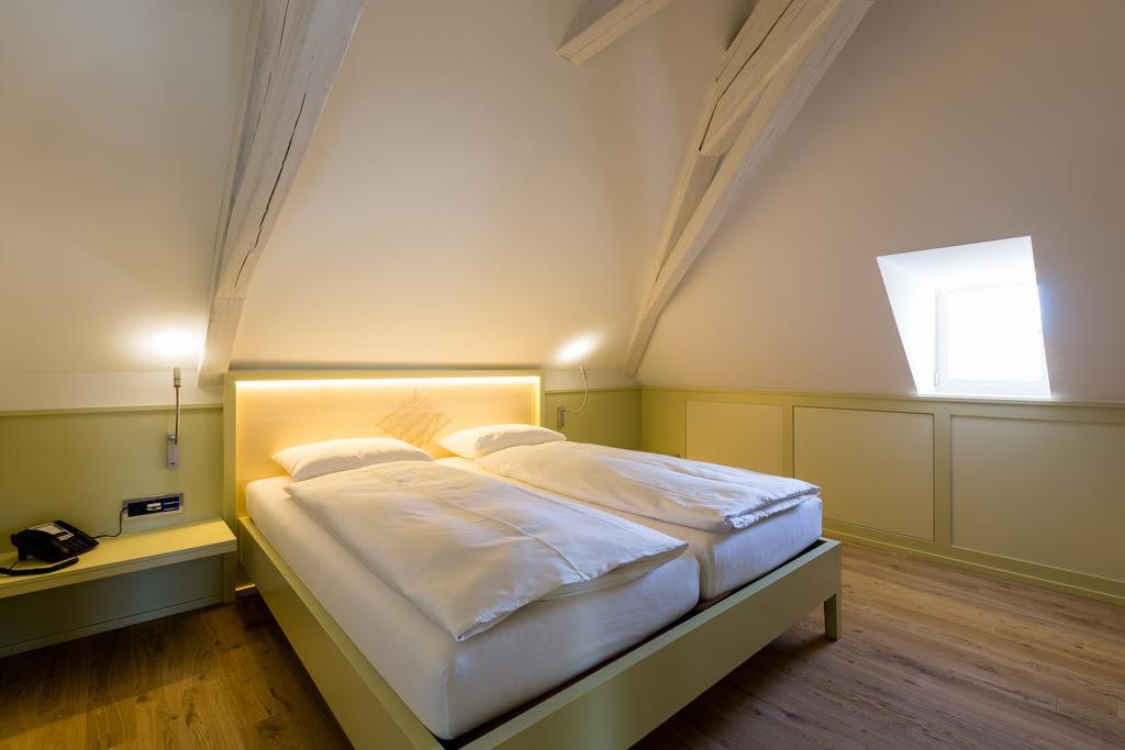 Hotel Krone سبايكر الغرفة الصورة